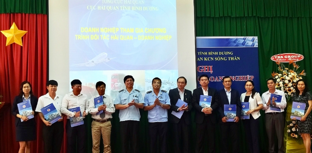 Hải quan khu công nghiệp Sóng Thần ký kết đối tác với 10 doanh nghiệp Hai quan khu cong nghiep Song Than ky ket doi tac voi 10 doanh nghiep